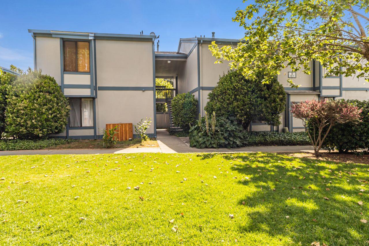 Detail Gallery Image 4 of 30 For 1925 46th Ave #68,  Capitola,  CA 95010 - 1 Beds | 1 Baths