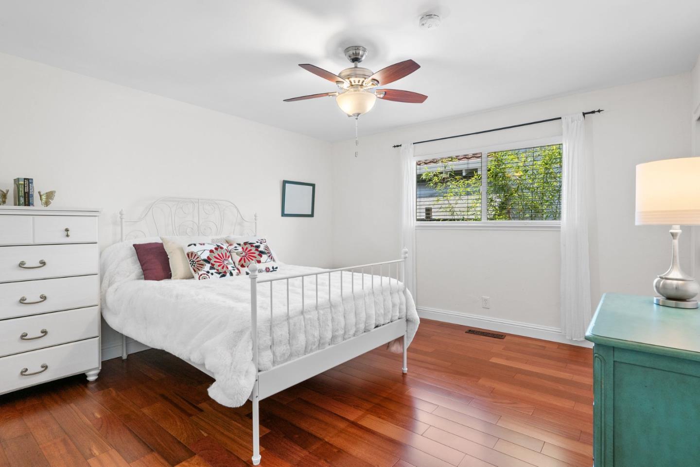 Detail Gallery Image 19 of 37 For 151 Molly Way, Santa Cruz,  CA 95065 - 3 Beds | 2 Baths