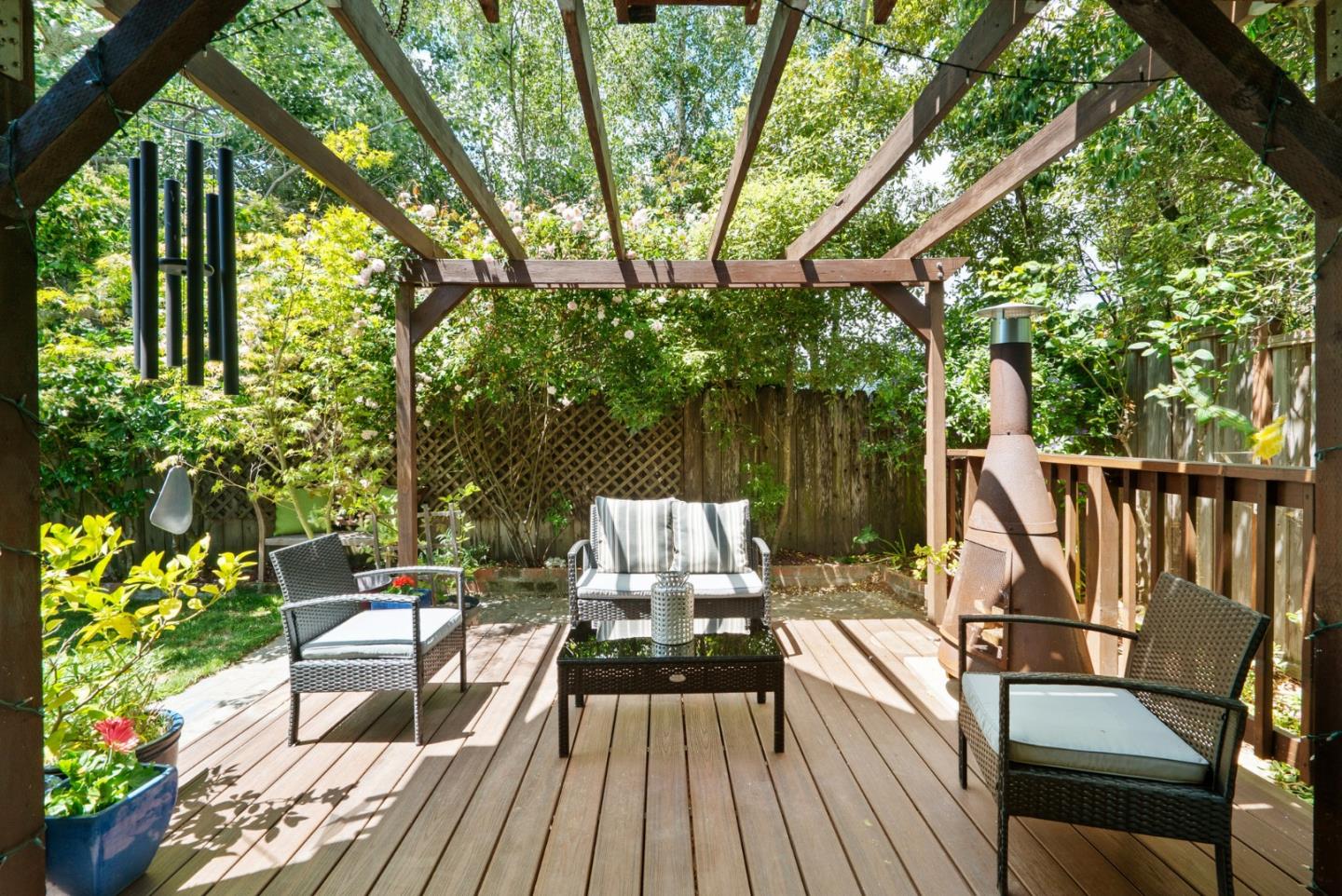 Detail Gallery Image 25 of 37 For 151 Molly Way, Santa Cruz,  CA 95065 - 3 Beds | 2 Baths