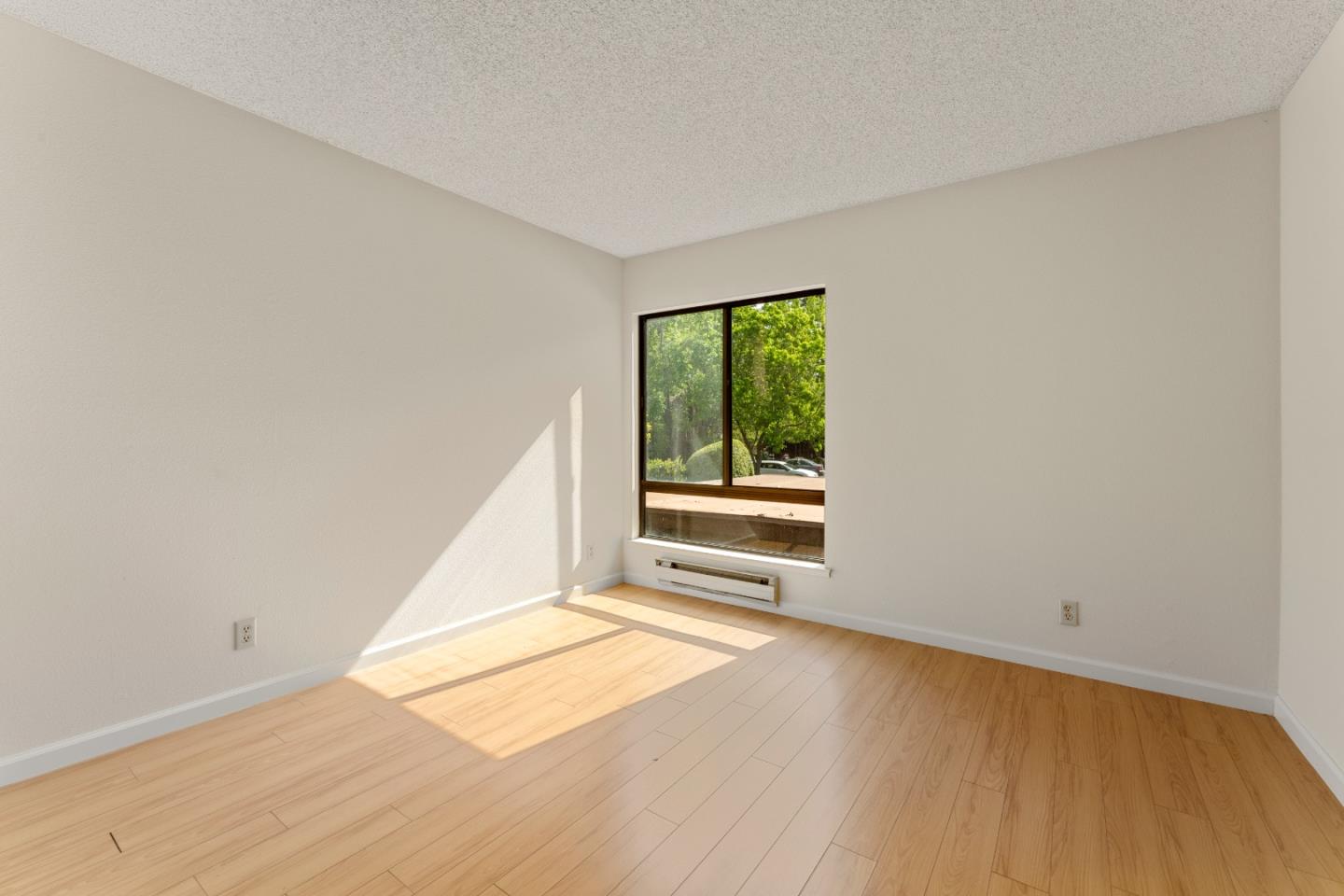 Detail Gallery Image 16 of 25 For 78 Pearce Mitchell Pl, Stanford,  CA 94305 - 2 Beds | 2 Baths
