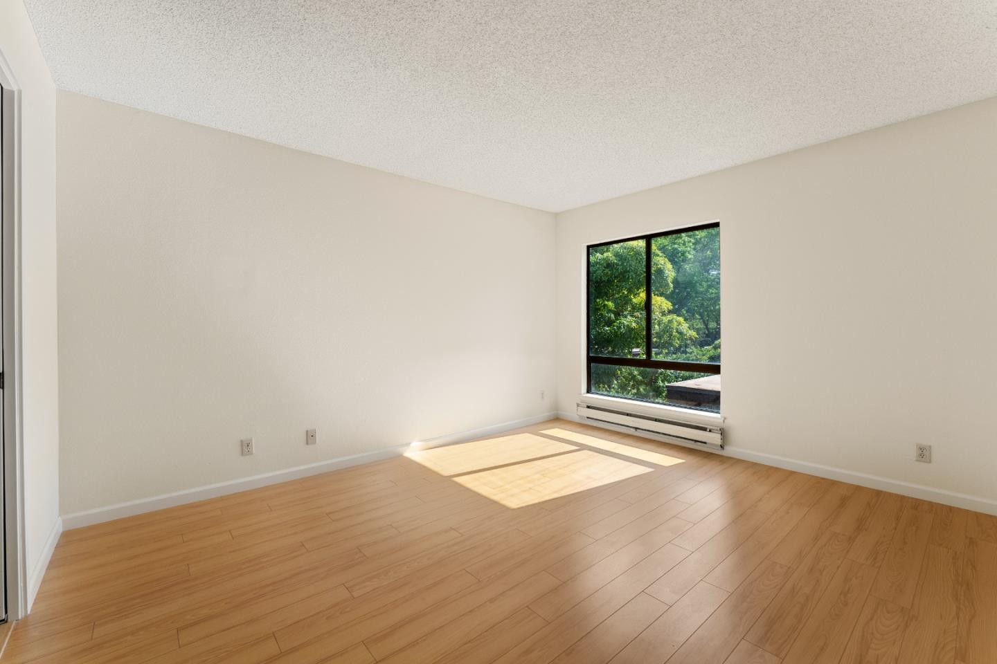 Detail Gallery Image 19 of 25 For 78 Pearce Mitchell Pl, Stanford,  CA 94305 - 2 Beds | 2 Baths