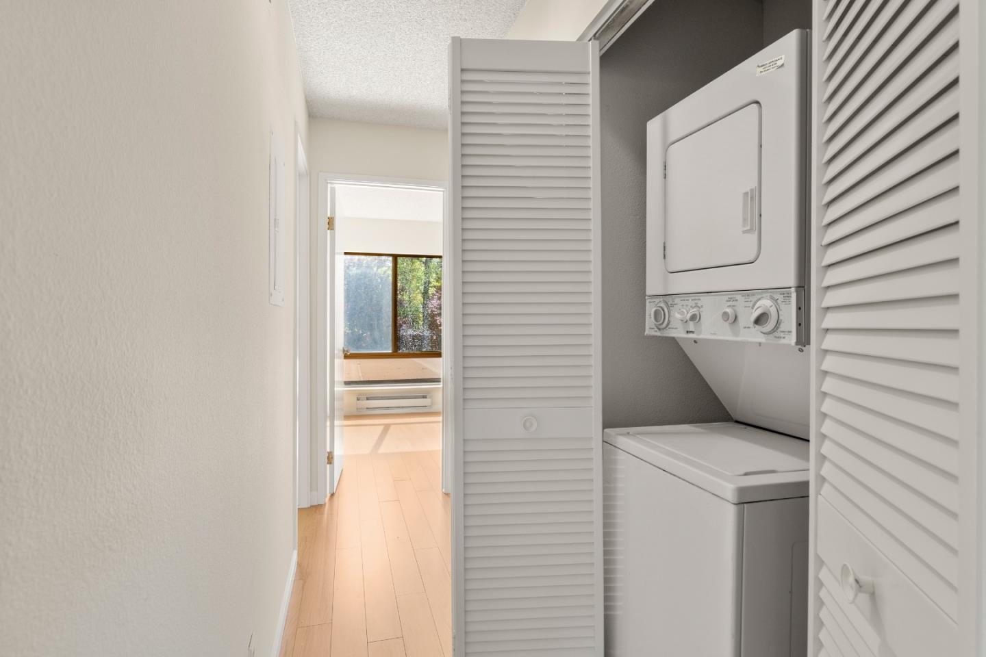 Detail Gallery Image 22 of 25 For 78 Pearce Mitchell Pl, Stanford,  CA 94305 - 2 Beds | 2 Baths