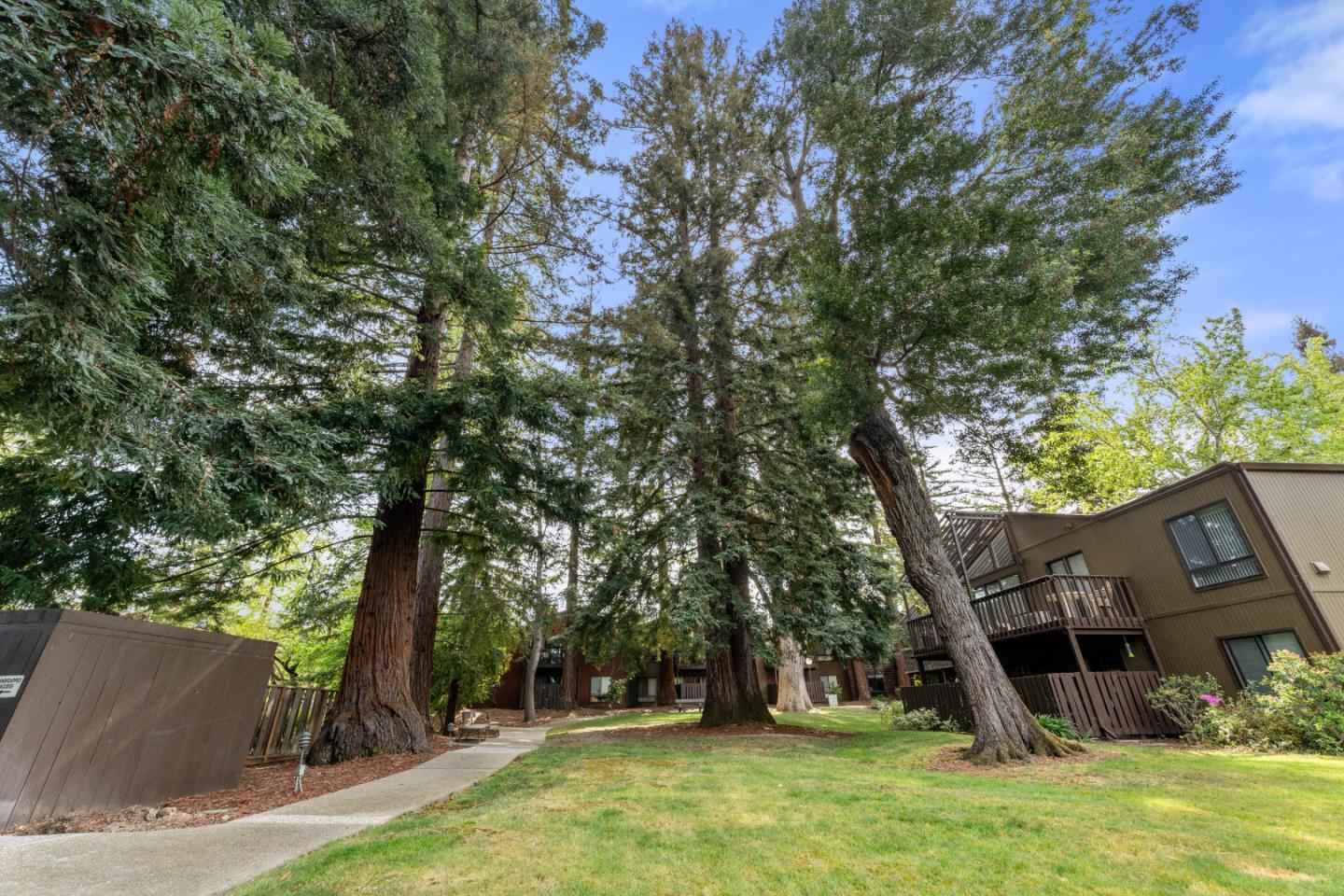 Detail Gallery Image 24 of 25 For 78 Pearce Mitchell Pl, Stanford,  CA 94305 - 2 Beds | 2 Baths