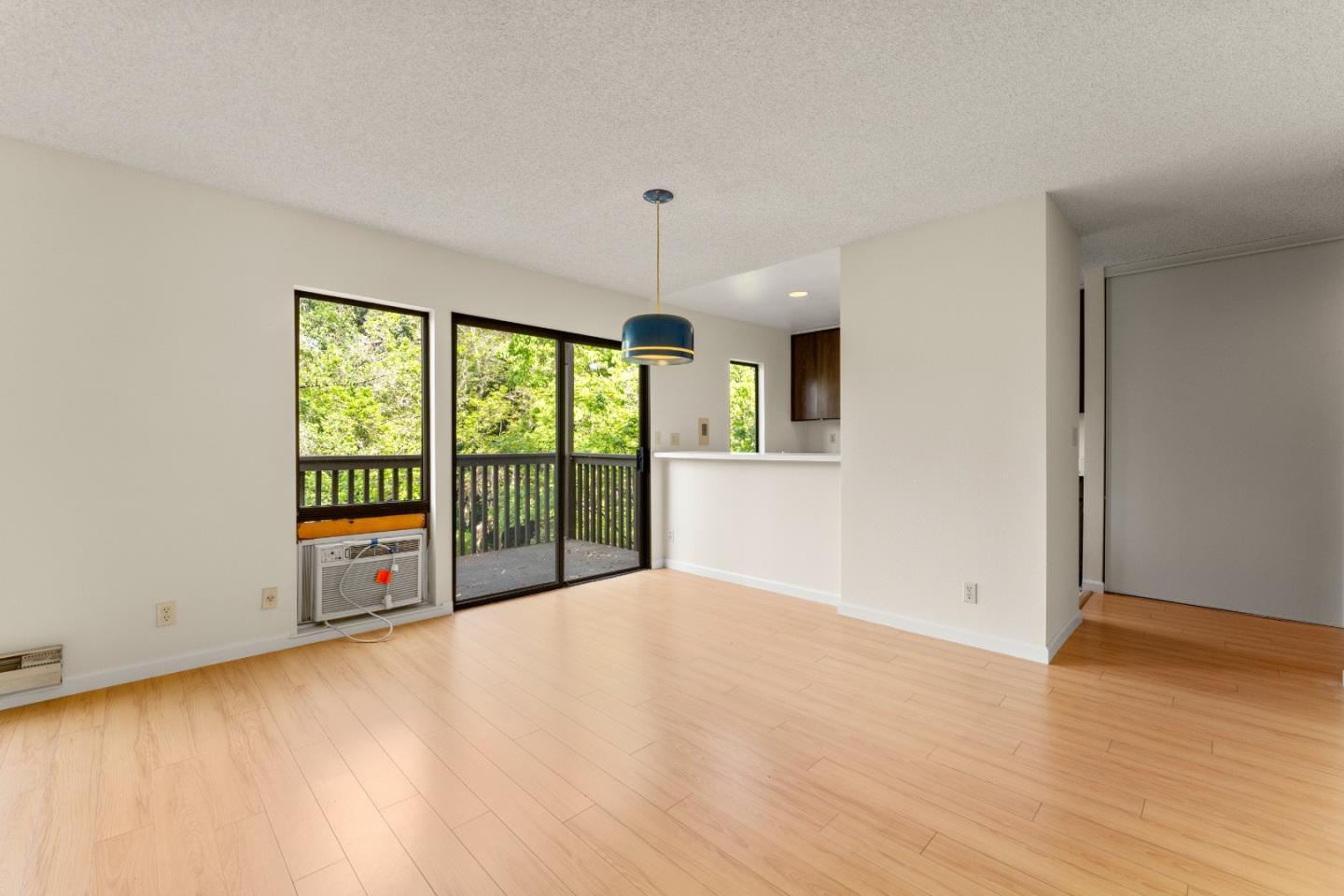 Detail Gallery Image 9 of 25 For 78 Pearce Mitchell Pl, Stanford,  CA 94305 - 2 Beds | 2 Baths