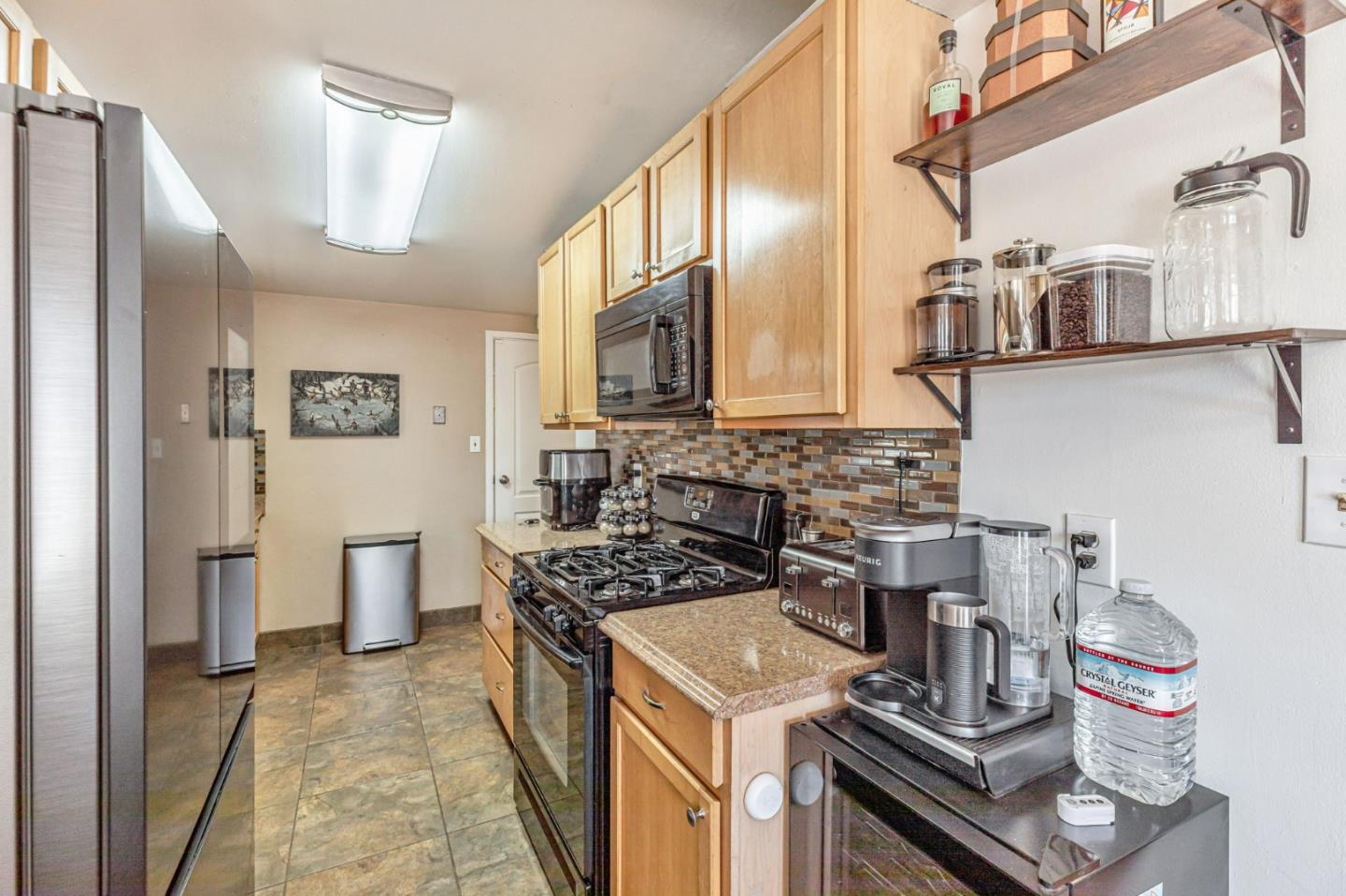 Detail Gallery Image 12 of 36 For 317 Navajo Dr, Salinas,  CA 93906 - 3 Beds | 2 Baths