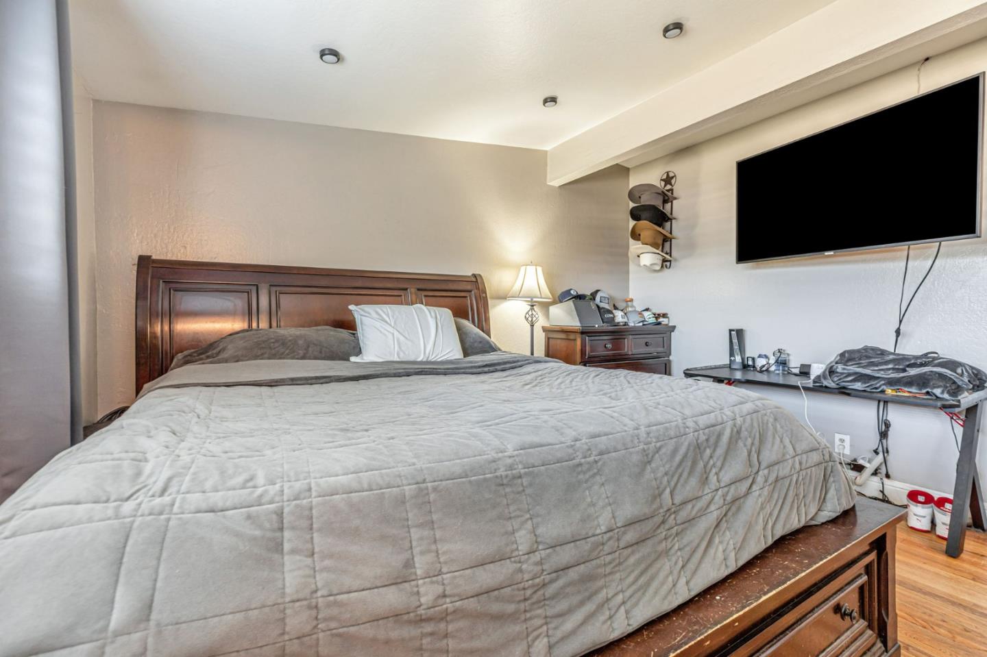 Detail Gallery Image 25 of 36 For 317 Navajo Dr, Salinas,  CA 93906 - 3 Beds | 2 Baths