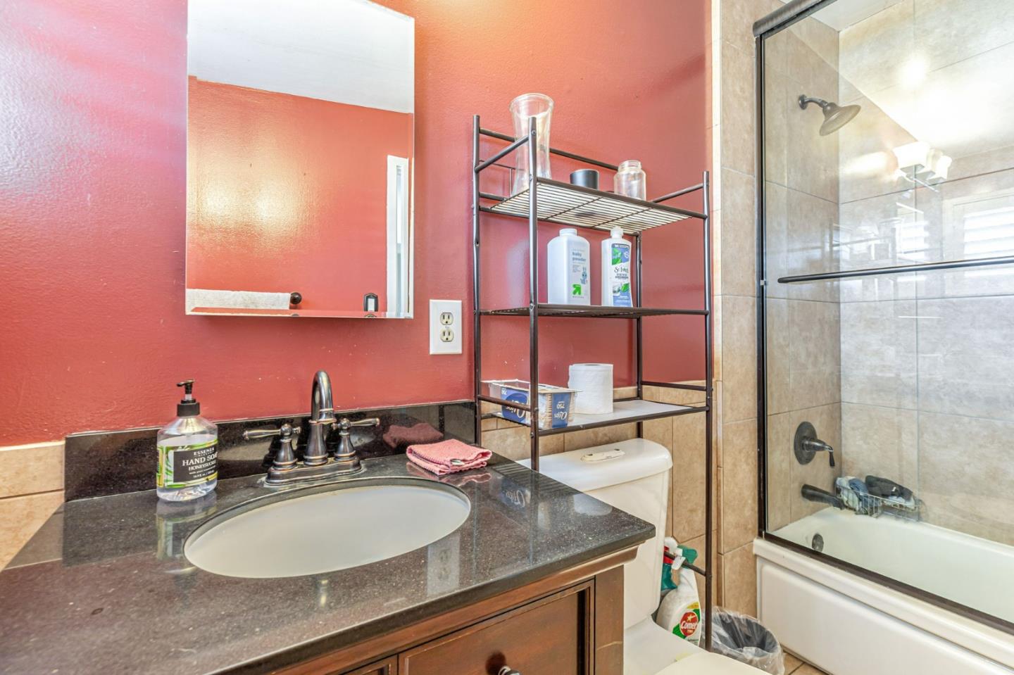 Detail Gallery Image 30 of 36 For 317 Navajo Dr, Salinas,  CA 93906 - 3 Beds | 2 Baths