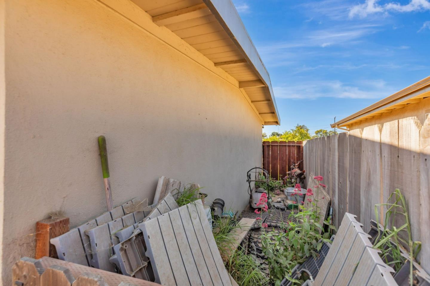 Detail Gallery Image 34 of 36 For 317 Navajo Dr, Salinas,  CA 93906 - 3 Beds | 2 Baths