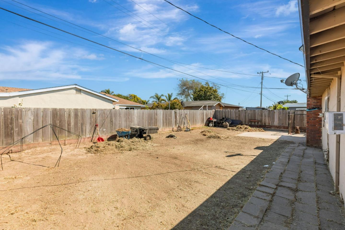Detail Gallery Image 35 of 36 For 317 Navajo Dr, Salinas,  CA 93906 - 3 Beds | 2 Baths