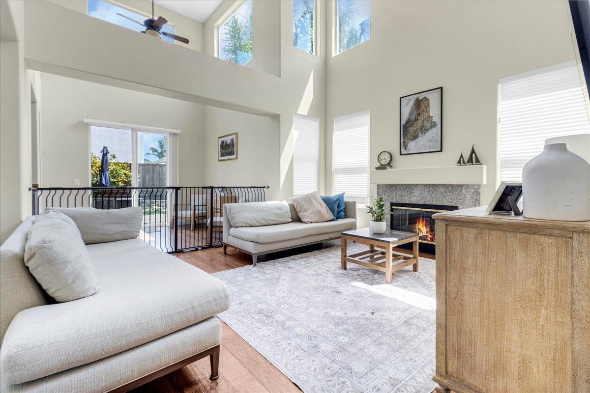 Detail Gallery Image 10 of 41 For 16 Harrington Cir, Salinas,  CA 93906 - 4 Beds | 2 Baths