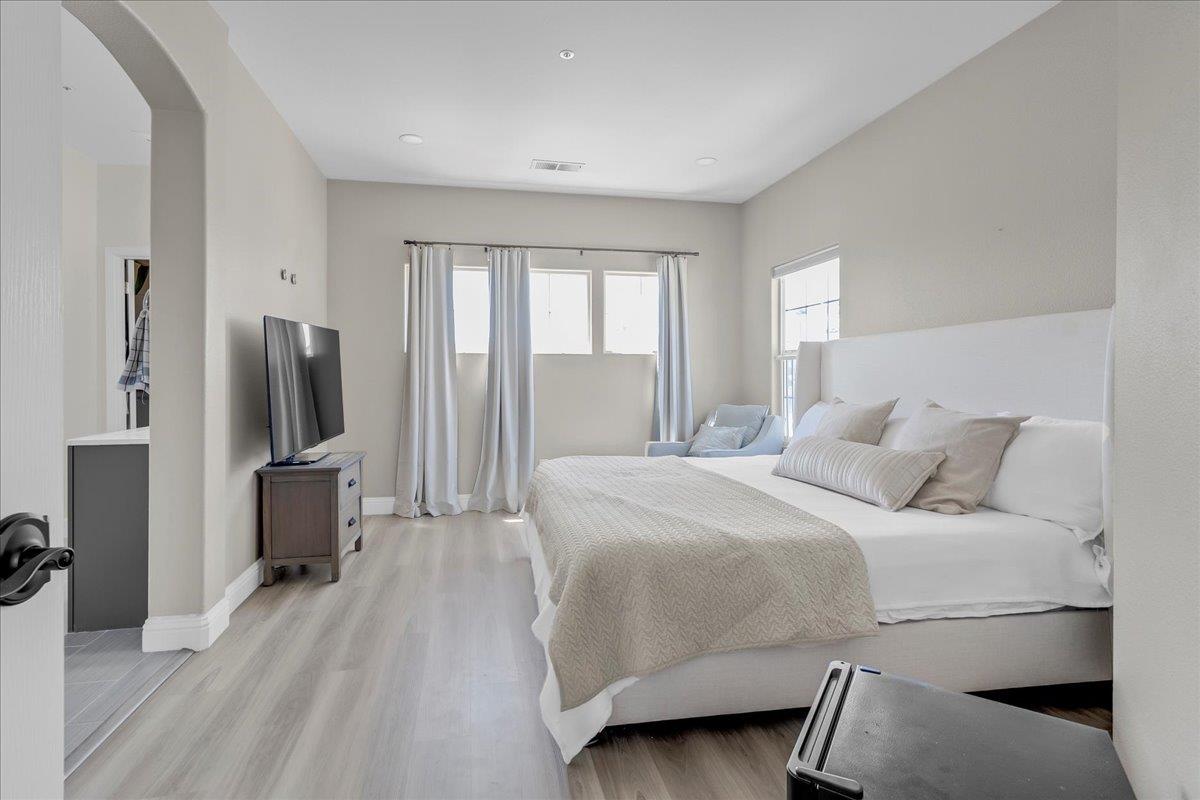 Detail Gallery Image 19 of 41 For 16 Harrington Cir, Salinas,  CA 93906 - 4 Beds | 2 Baths