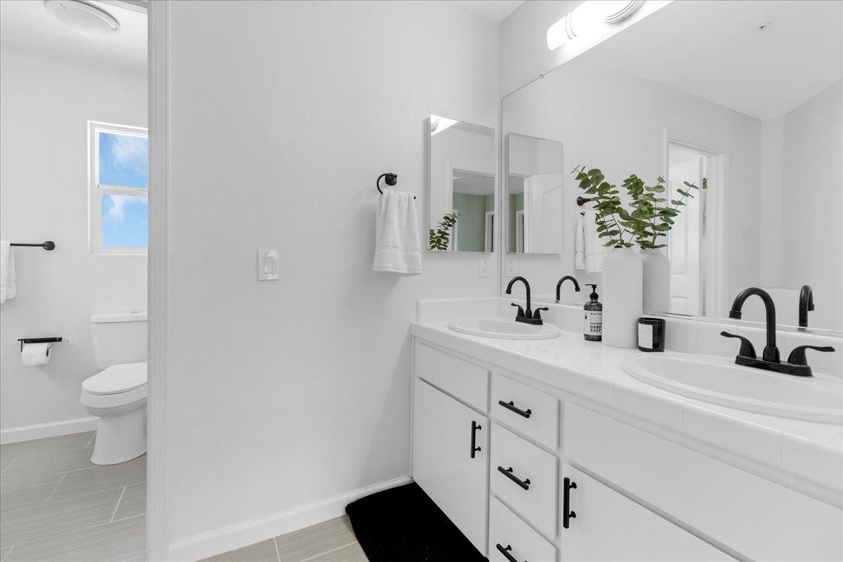 Detail Gallery Image 26 of 41 For 16 Harrington Cir, Salinas,  CA 93906 - 4 Beds | 2 Baths