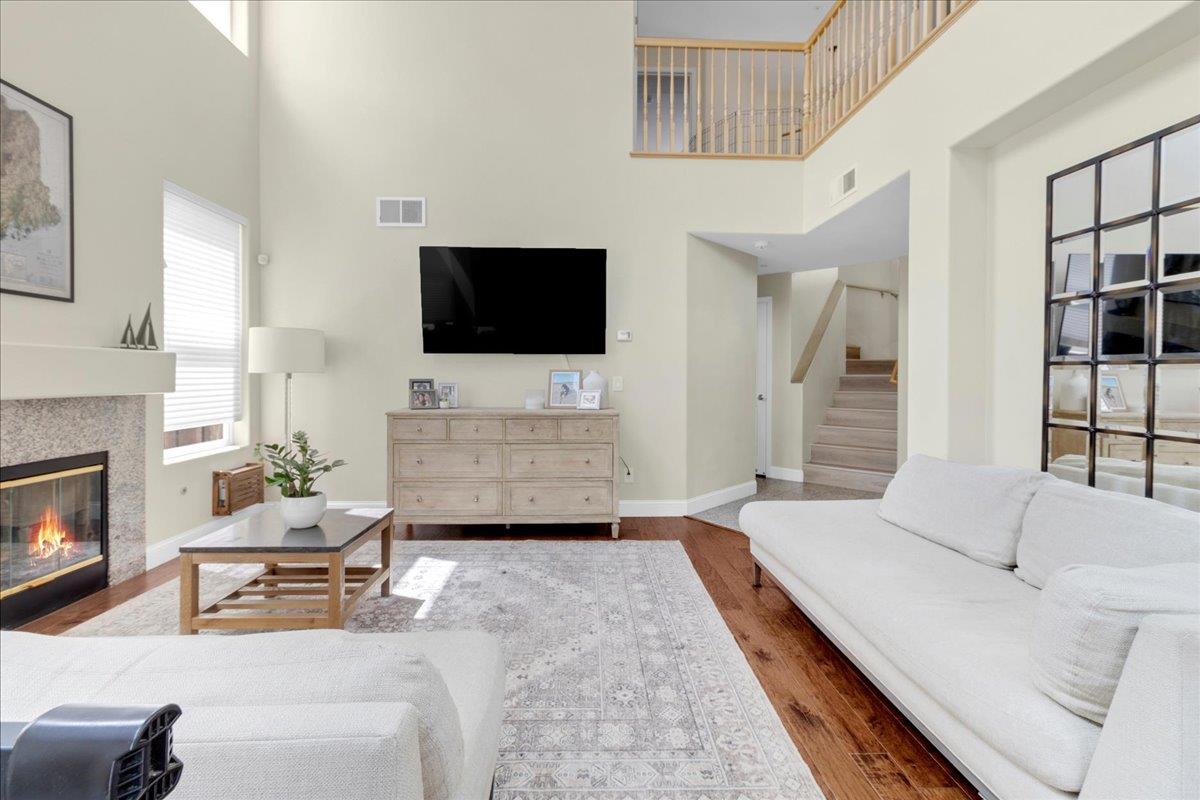 Detail Gallery Image 6 of 41 For 16 Harrington Cir, Salinas,  CA 93906 - 4 Beds | 2 Baths