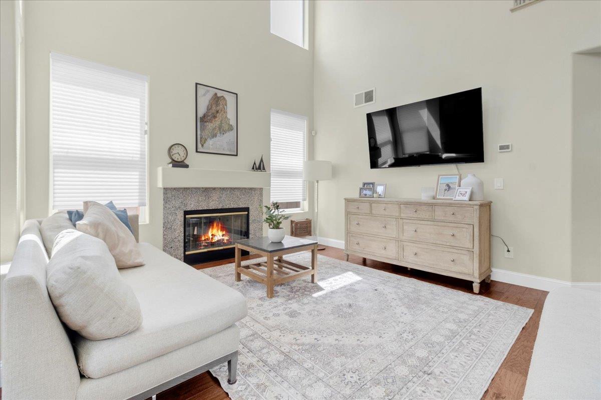 Detail Gallery Image 9 of 41 For 16 Harrington Cir, Salinas,  CA 93906 - 4 Beds | 2 Baths
