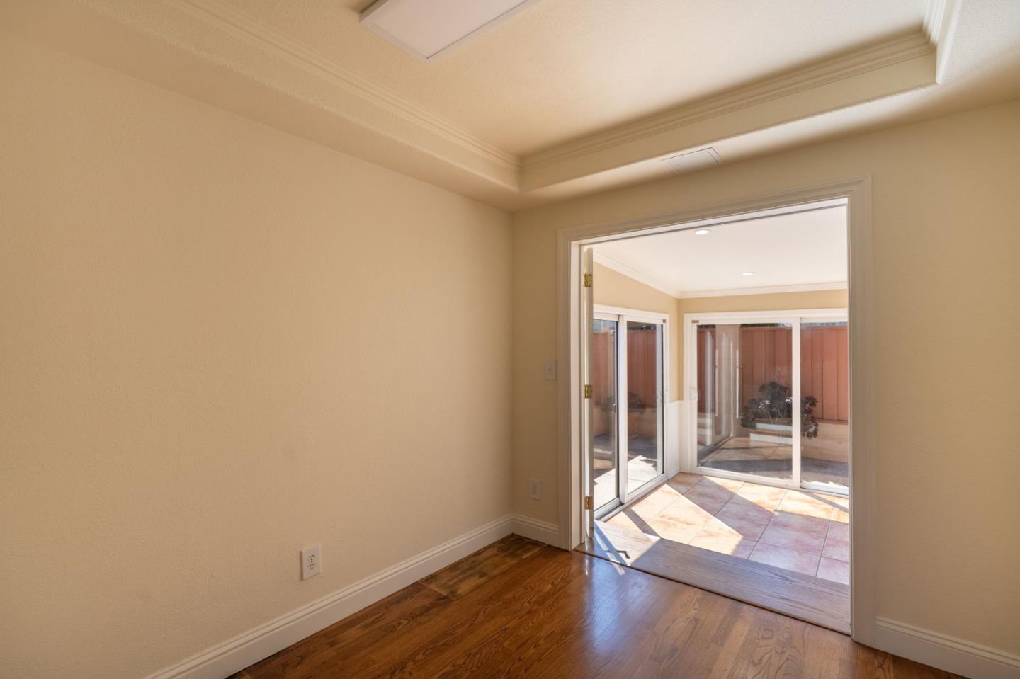 Detail Gallery Image 13 of 34 For 37241 Olive St, Newark,  CA 94560 - 4 Beds | 3 Baths
