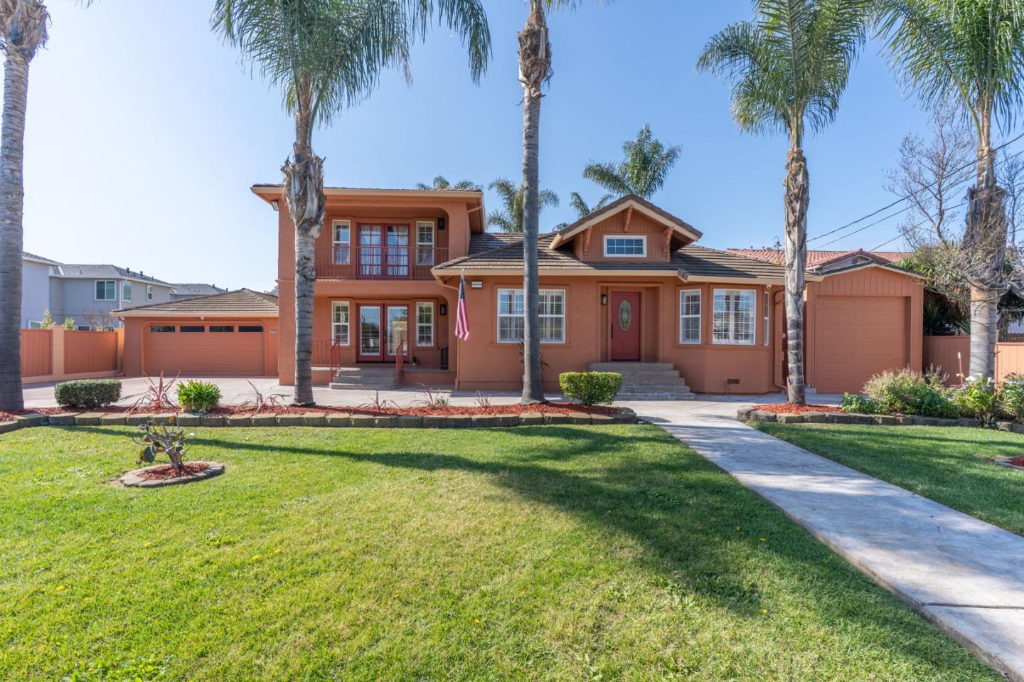 Detail Gallery Image 3 of 34 For 37241 Olive St, Newark,  CA 94560 - 4 Beds | 3 Baths