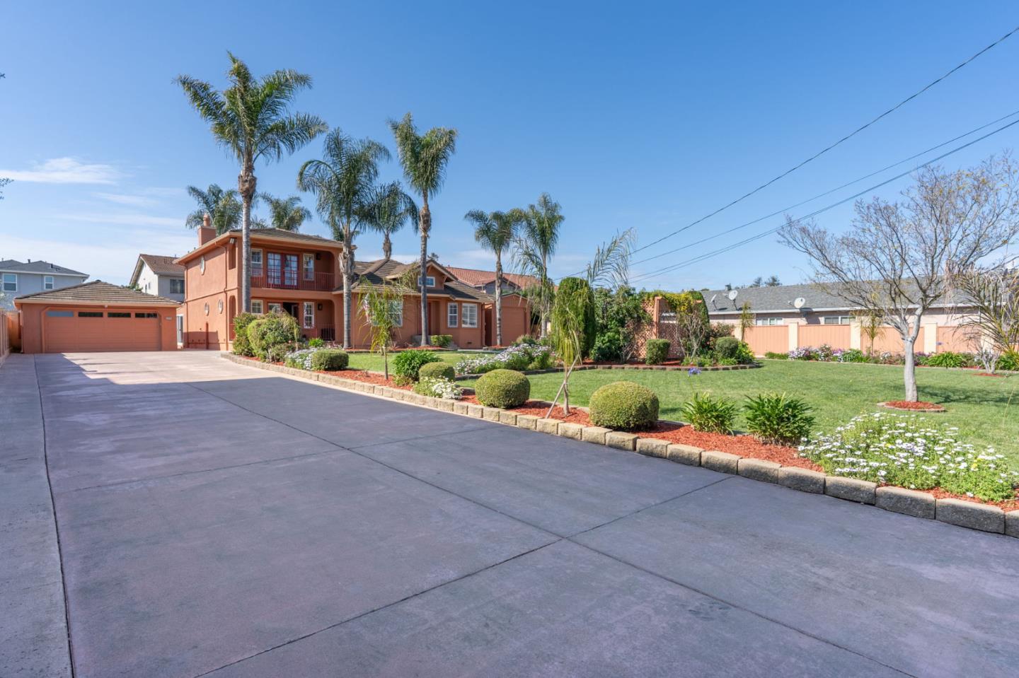 Detail Gallery Image 4 of 34 For 37241 Olive St, Newark,  CA 94560 - 4 Beds | 3 Baths