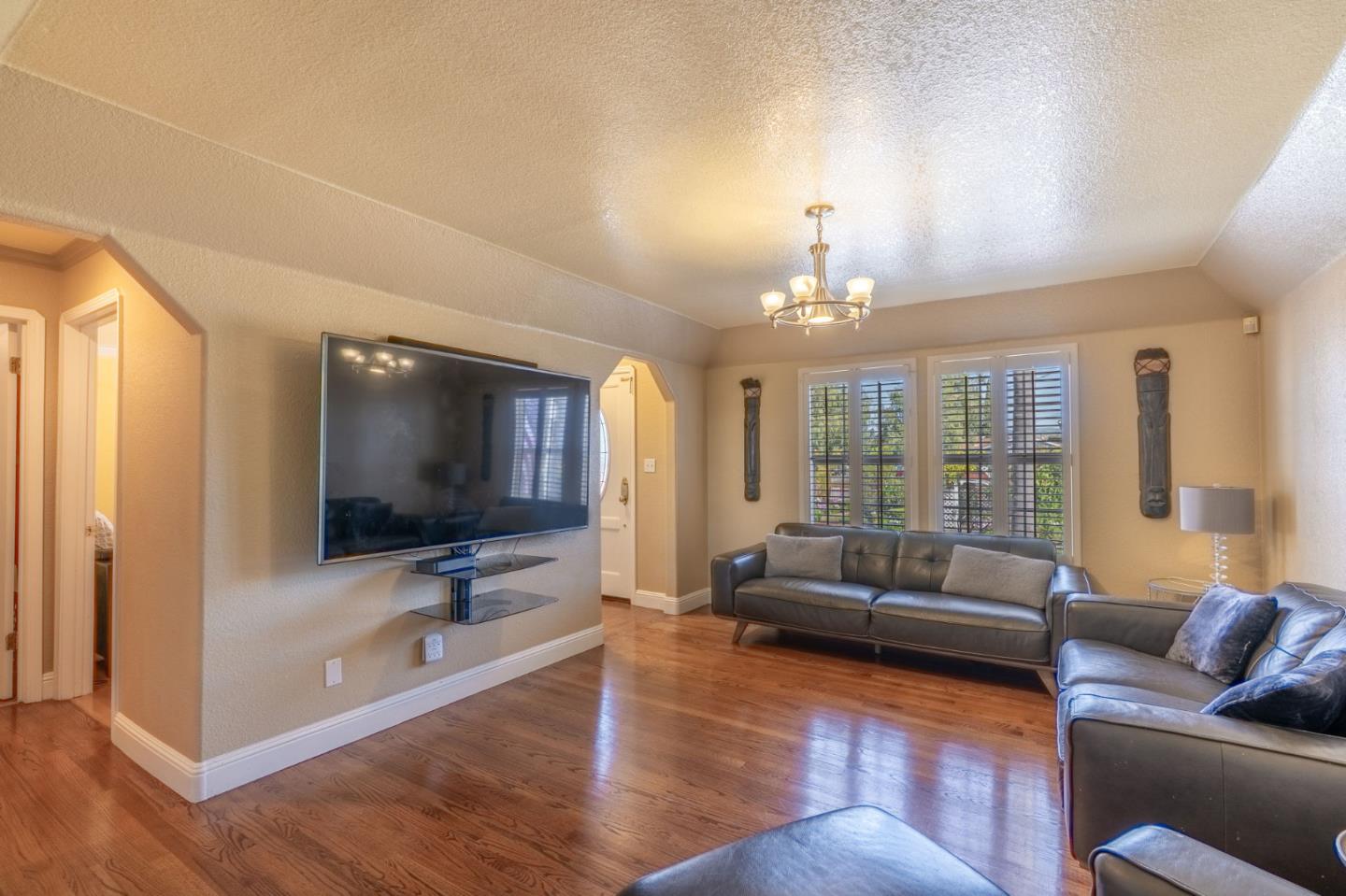 Detail Gallery Image 7 of 34 For 37241 Olive St, Newark,  CA 94560 - 4 Beds | 3 Baths