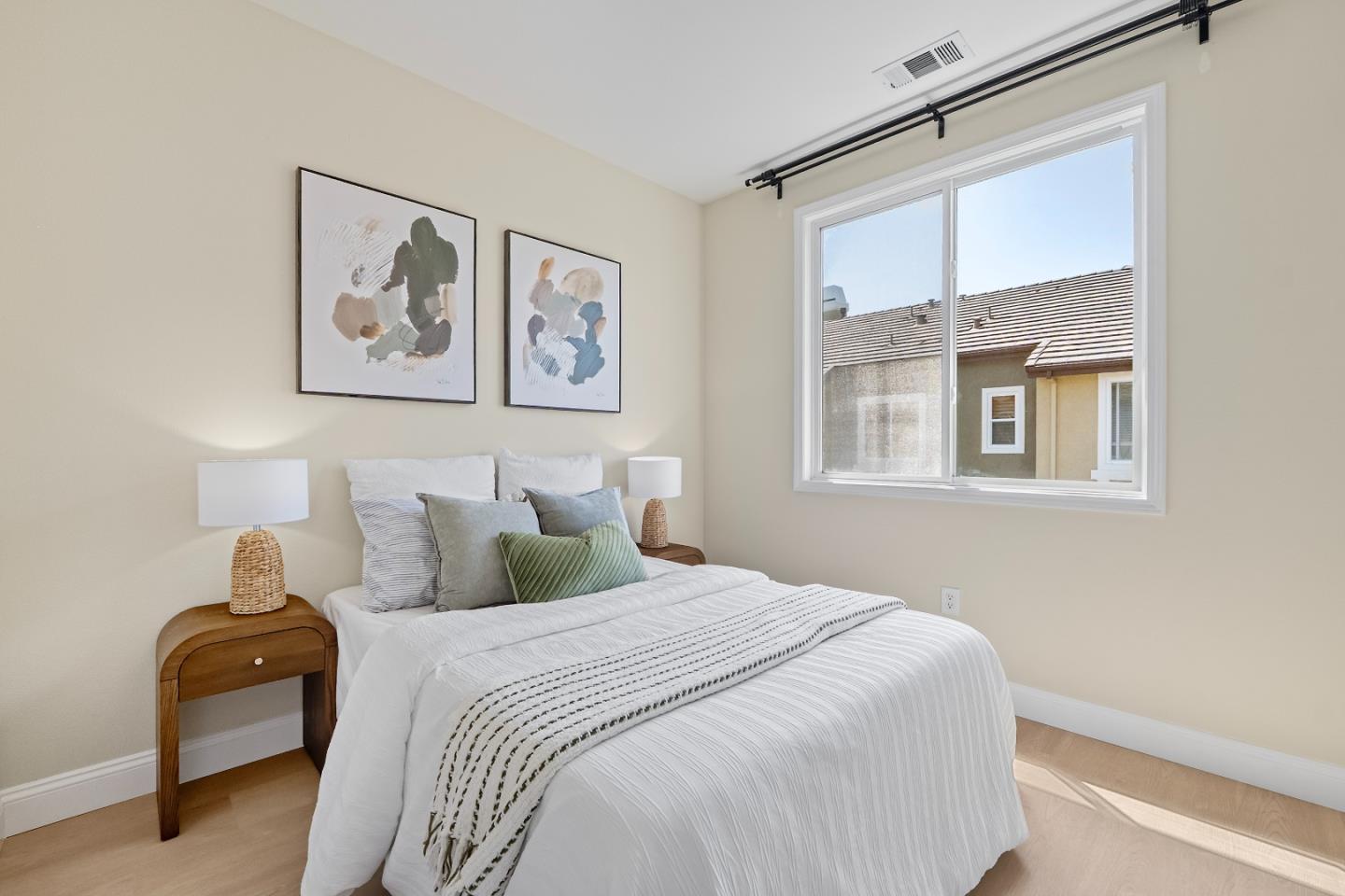 Detail Gallery Image 20 of 51 For 1180 Glin Ter, Sunnyvale,  CA 94089 - 3 Beds | 2/1 Baths