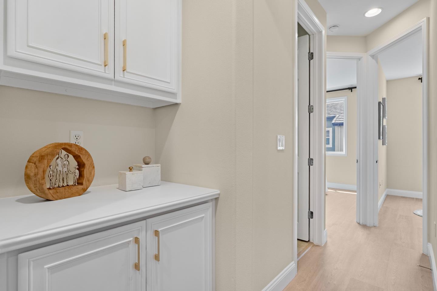 Detail Gallery Image 25 of 51 For 1180 Glin Ter, Sunnyvale,  CA 94089 - 3 Beds | 2/1 Baths