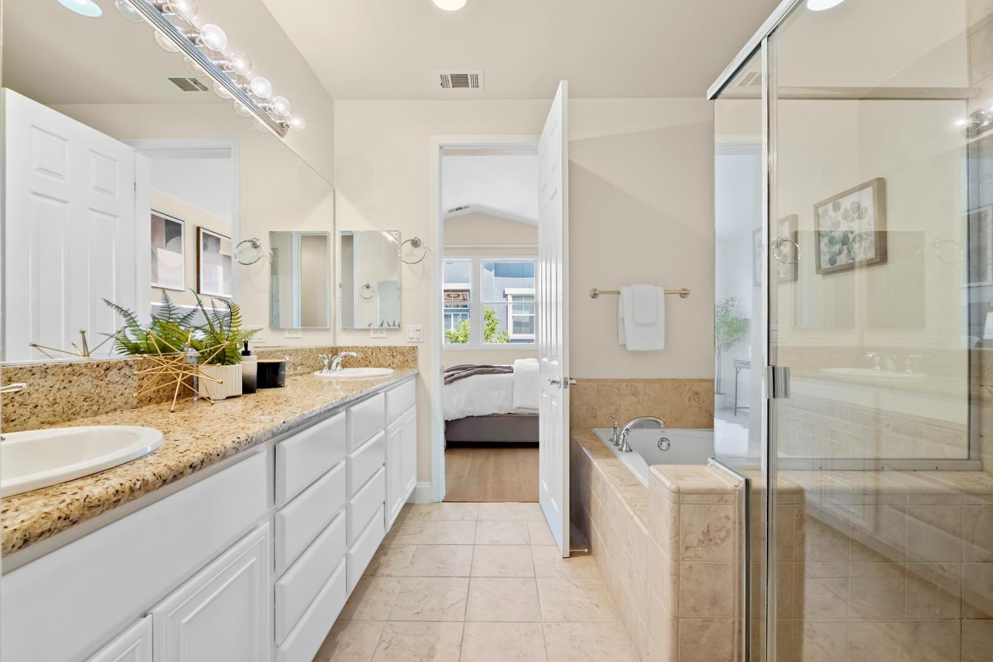 Detail Gallery Image 26 of 51 For 1180 Glin Ter, Sunnyvale,  CA 94089 - 3 Beds | 2/1 Baths