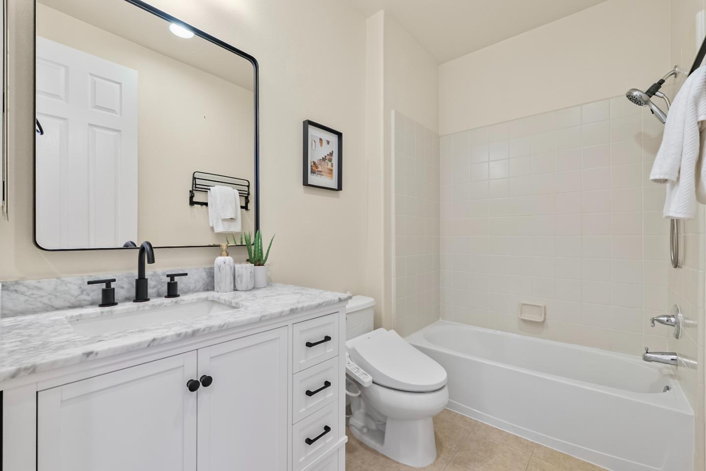 Detail Gallery Image 27 of 51 For 1180 Glin Ter, Sunnyvale,  CA 94089 - 3 Beds | 2/1 Baths