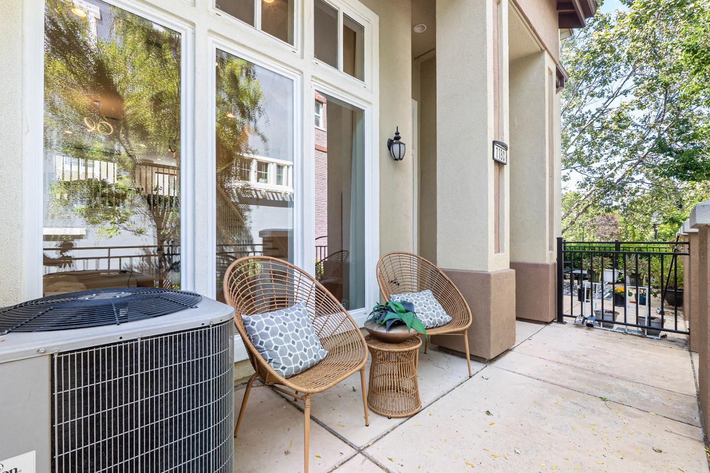 Detail Gallery Image 40 of 51 For 1180 Glin Ter, Sunnyvale,  CA 94089 - 3 Beds | 2/1 Baths