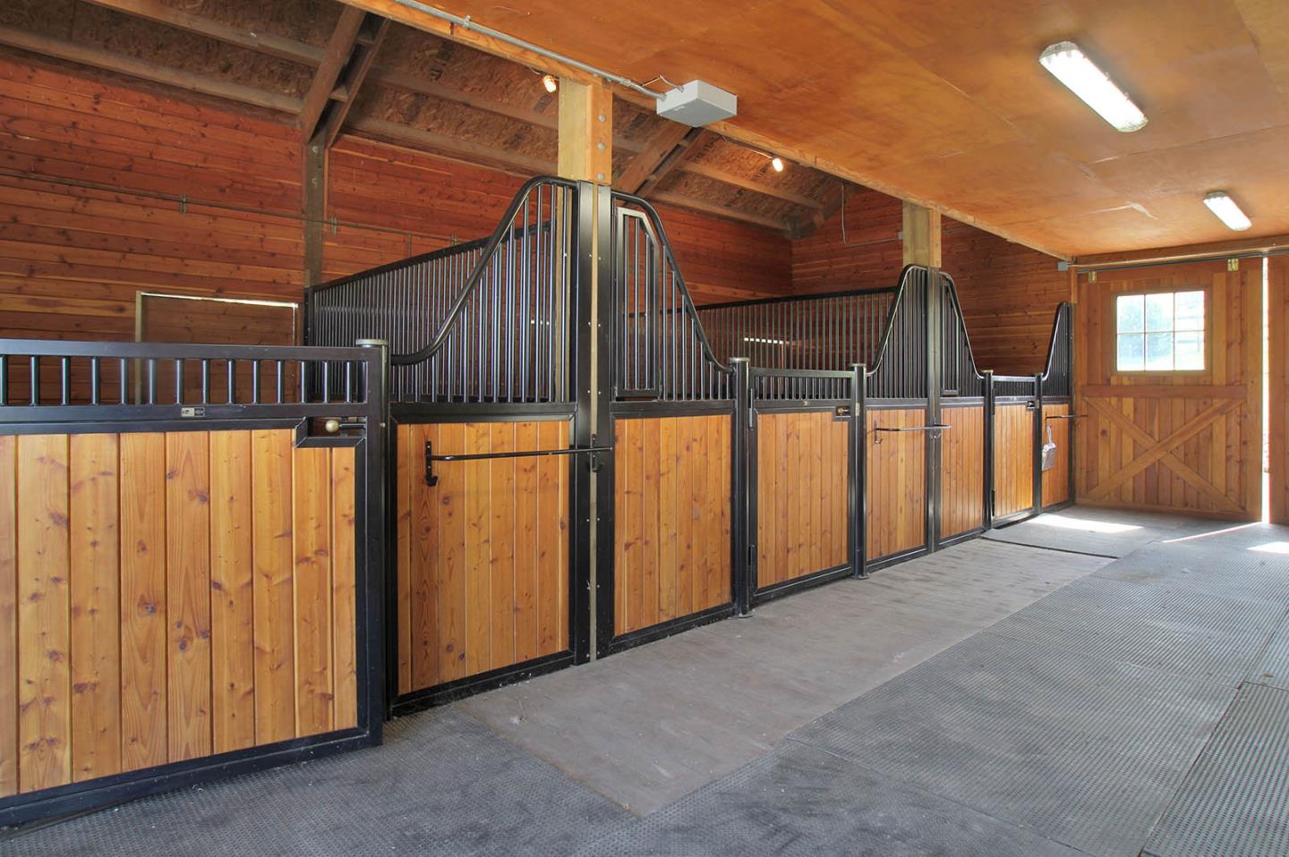 Detail Gallery Image 10 of 61 For 11120 La Honda Rd, Woodside,  CA 94062 - 3 Beds | 1/1 Baths
