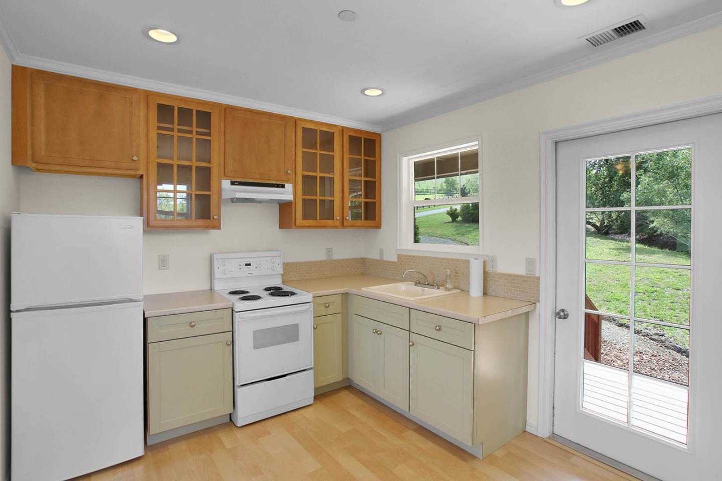 Detail Gallery Image 32 of 61 For 11120 La Honda Rd, Woodside,  CA 94062 - 3 Beds | 1/1 Baths