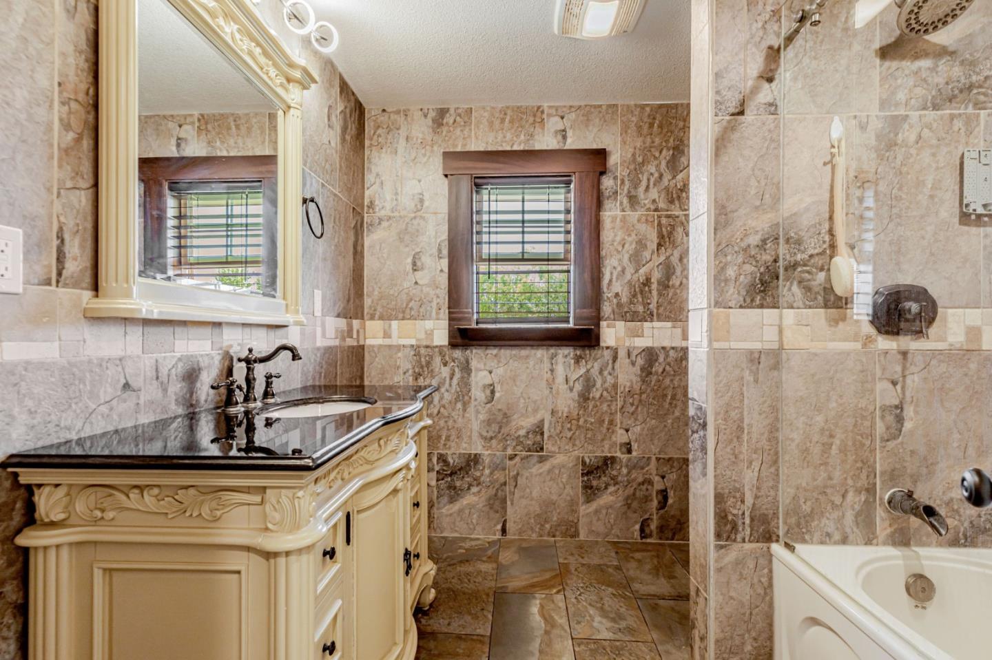 Detail Gallery Image 19 of 33 For 7750 Lovers Ln, Hollister,  CA 95023 - 3 Beds | 2 Baths