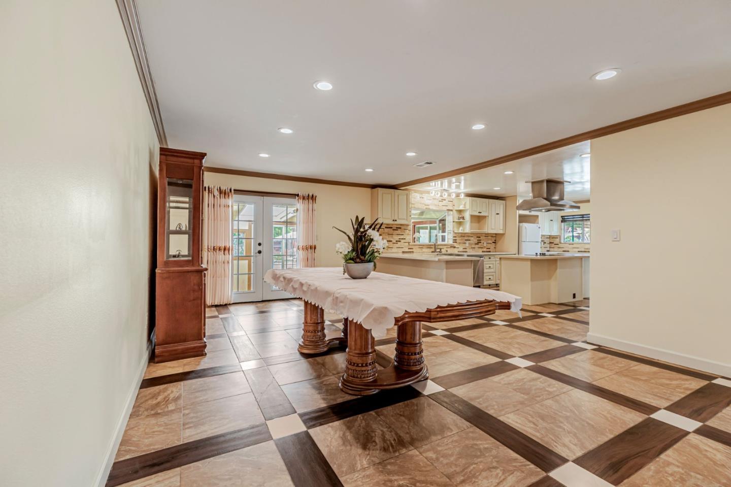 Detail Gallery Image 7 of 33 For 7750 Lovers Ln, Hollister,  CA 95023 - 3 Beds | 2 Baths