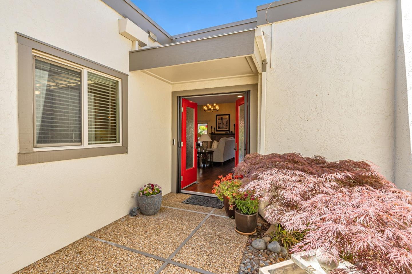 Detail Gallery Image 2 of 51 For 6304 Blauer, San Jose,  CA 95135 - 2 Beds | 2 Baths