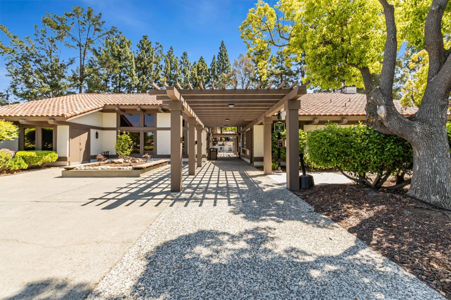 Detail Gallery Image 45 of 51 For 6304 Blauer, San Jose,  CA 95135 - 2 Beds | 2 Baths