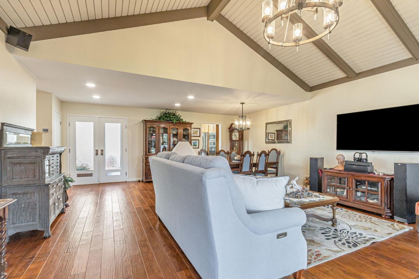 Detail Gallery Image 6 of 51 For 6304 Blauer, San Jose,  CA 95135 - 2 Beds | 2 Baths