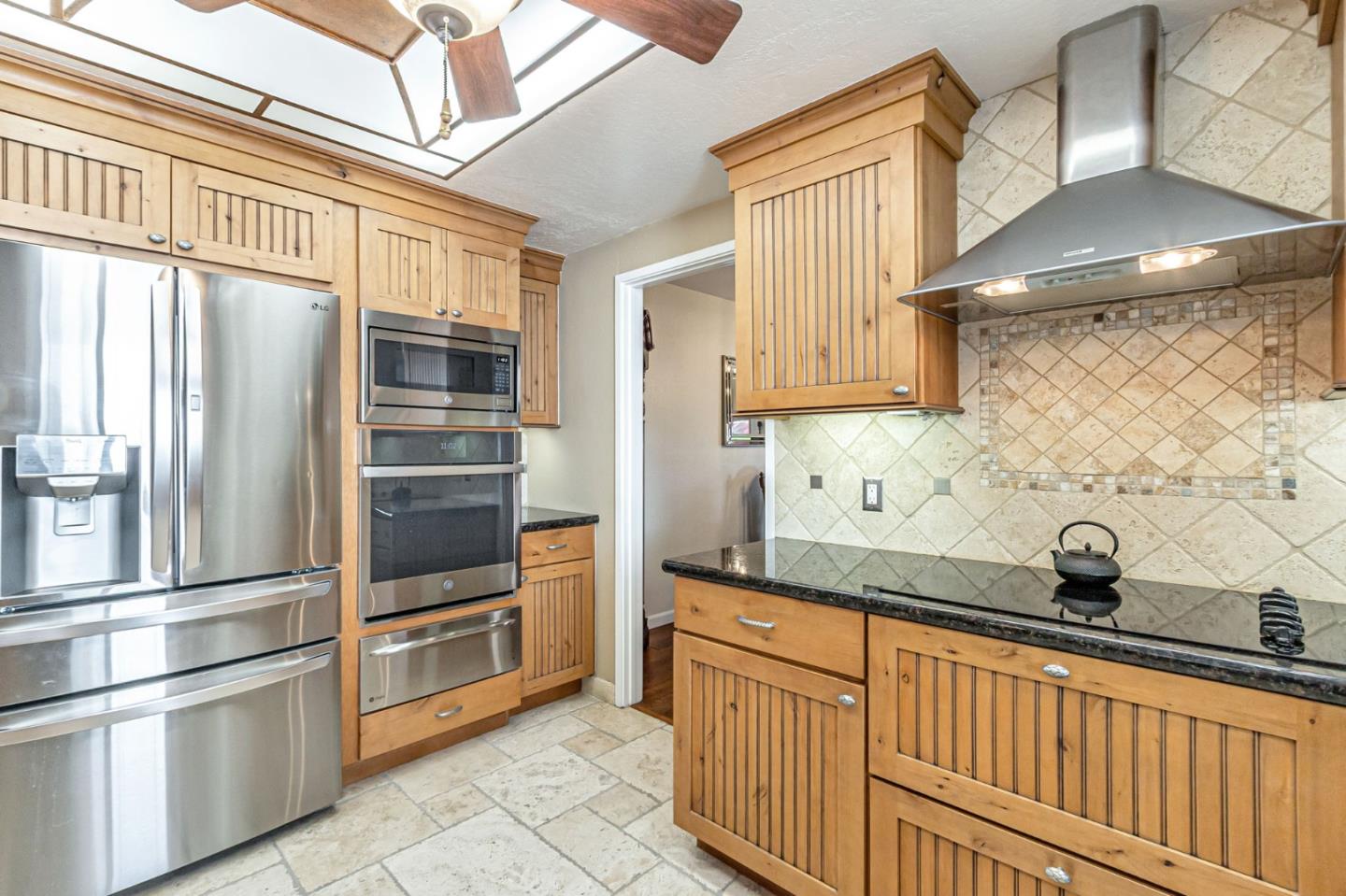 Detail Gallery Image 9 of 51 For 6304 Blauer, San Jose,  CA 95135 - 2 Beds | 2 Baths