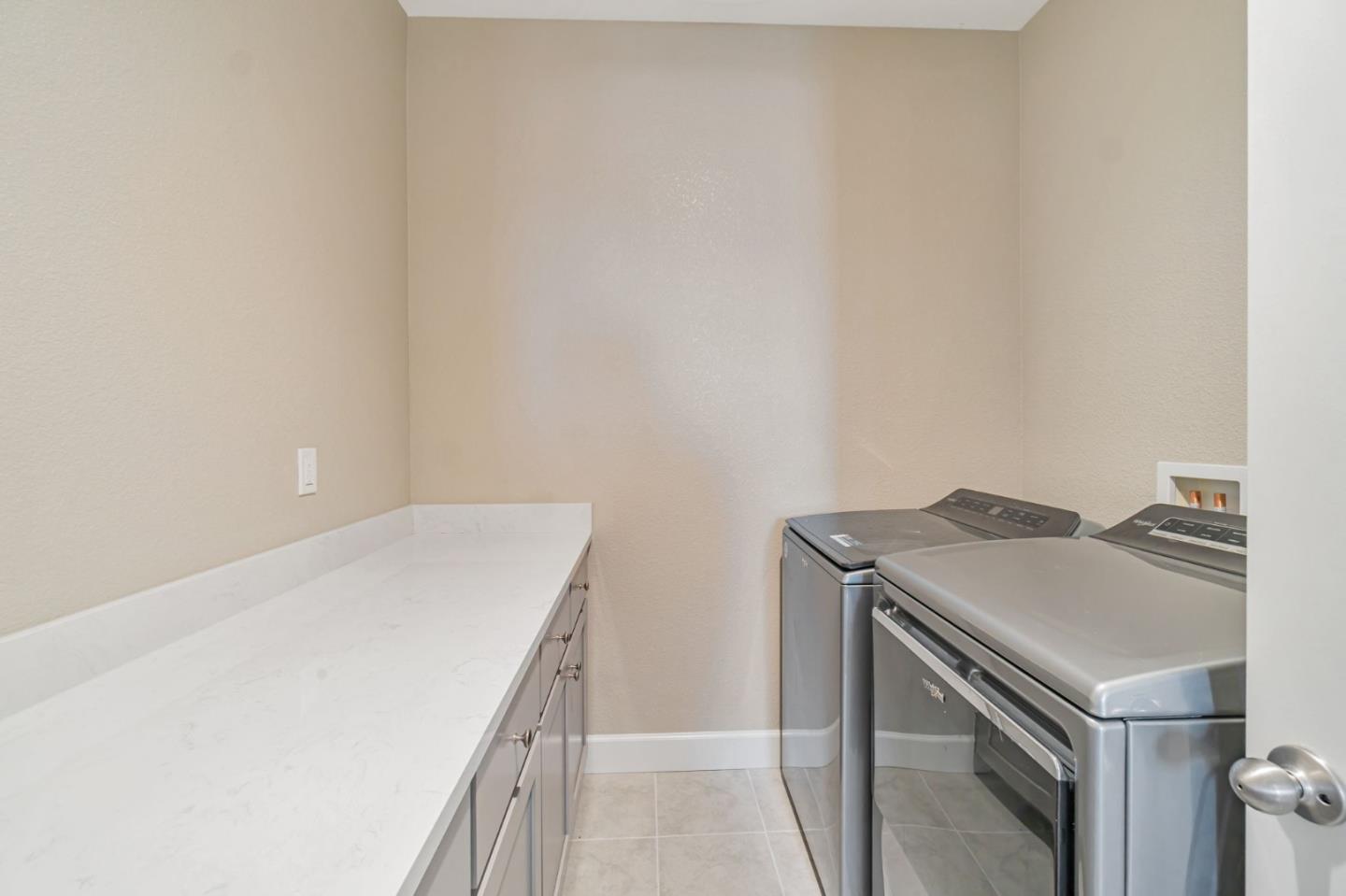 Detail Gallery Image 33 of 35 For 533 Kingbird Cir, Vacaville,  CA 95688 - 5 Beds | 4/1 Baths