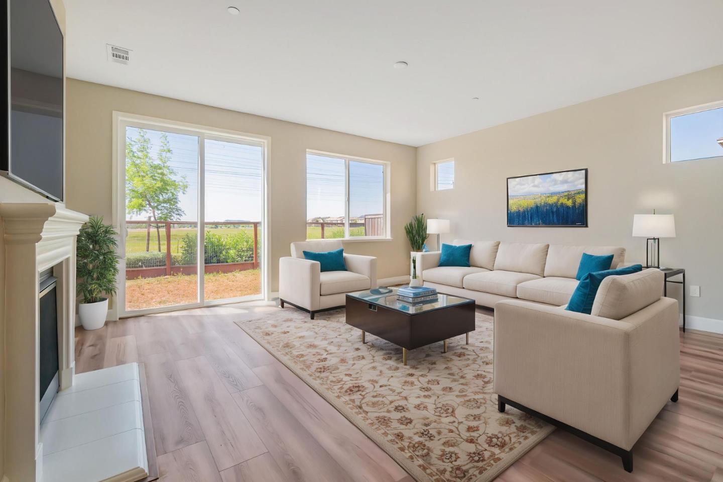 Detail Gallery Image 5 of 35 For 533 Kingbird Cir, Vacaville,  CA 95688 - 5 Beds | 4/1 Baths