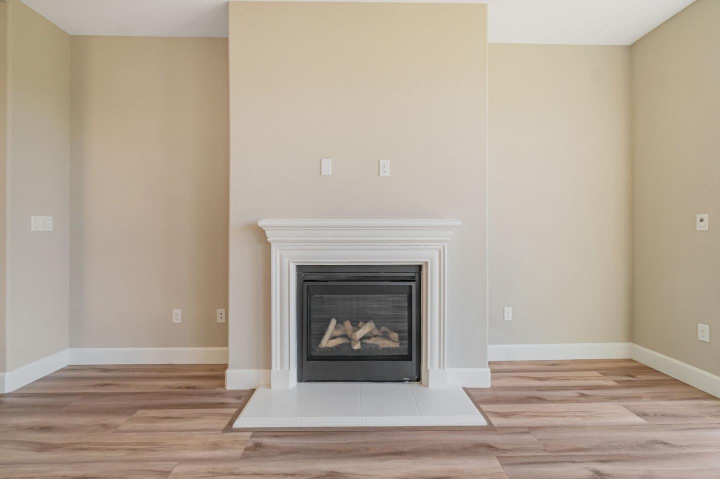Detail Gallery Image 6 of 35 For 533 Kingbird Cir, Vacaville,  CA 95688 - 5 Beds | 4/1 Baths