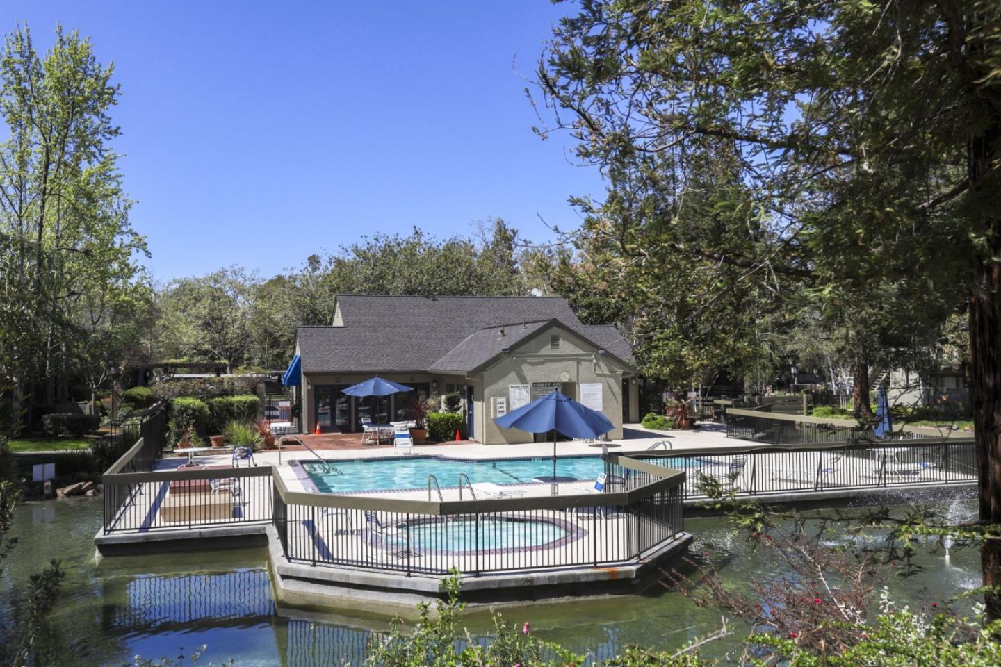 Detail Gallery Image 43 of 49 For 3500 La Terrace Cir, San Jose,  CA 95123 - 2 Beds | 2 Baths