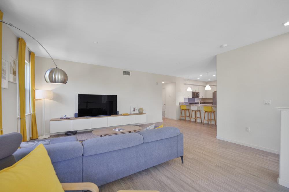 Detail Gallery Image 13 of 25 For 3112 Manuel St #6,  San Jose,  CA 95136 - 3 Beds | 3 Baths