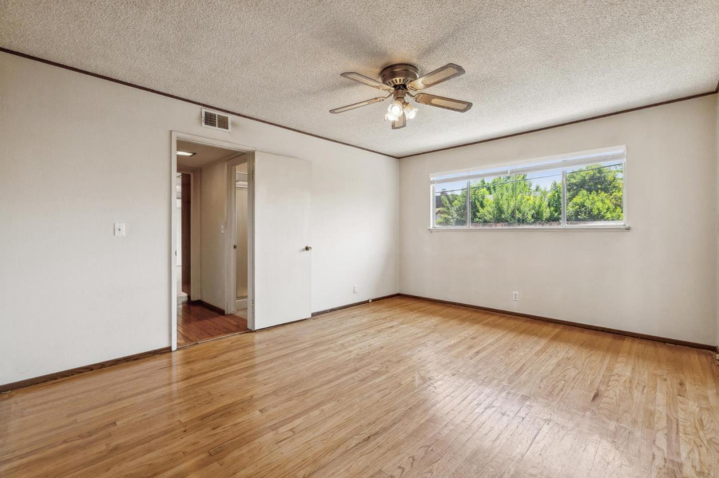 Detail Gallery Image 36 of 59 For 260 Bangor Ave, San Jose,  CA 95123 - 3 Beds | 2 Baths