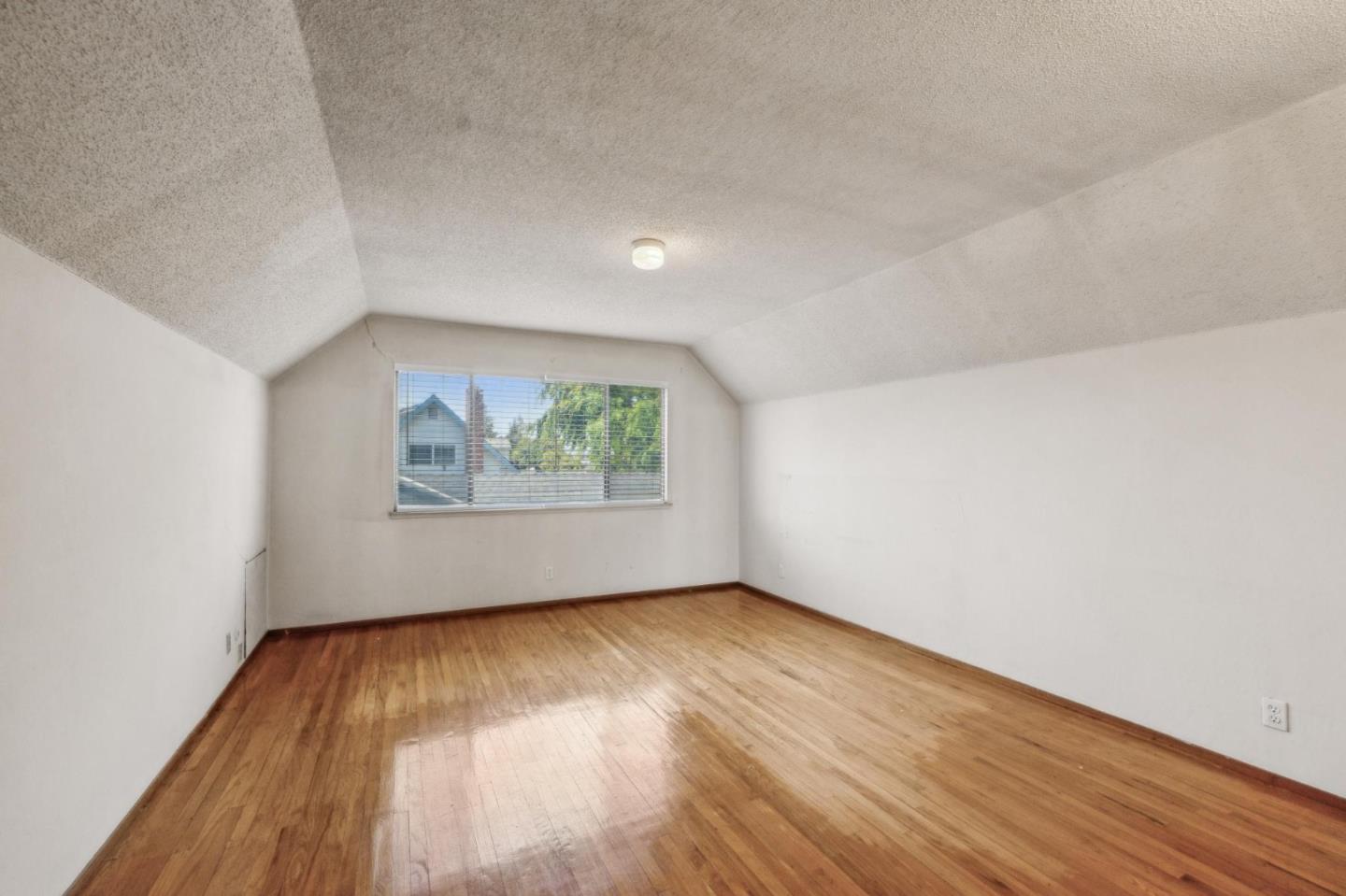 Detail Gallery Image 38 of 59 For 260 Bangor Ave, San Jose,  CA 95123 - 3 Beds | 2 Baths