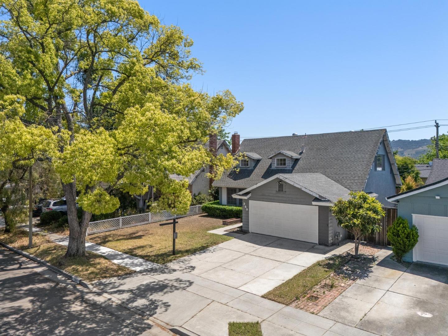 Detail Gallery Image 5 of 59 For 260 Bangor Ave, San Jose,  CA 95123 - 3 Beds | 2 Baths