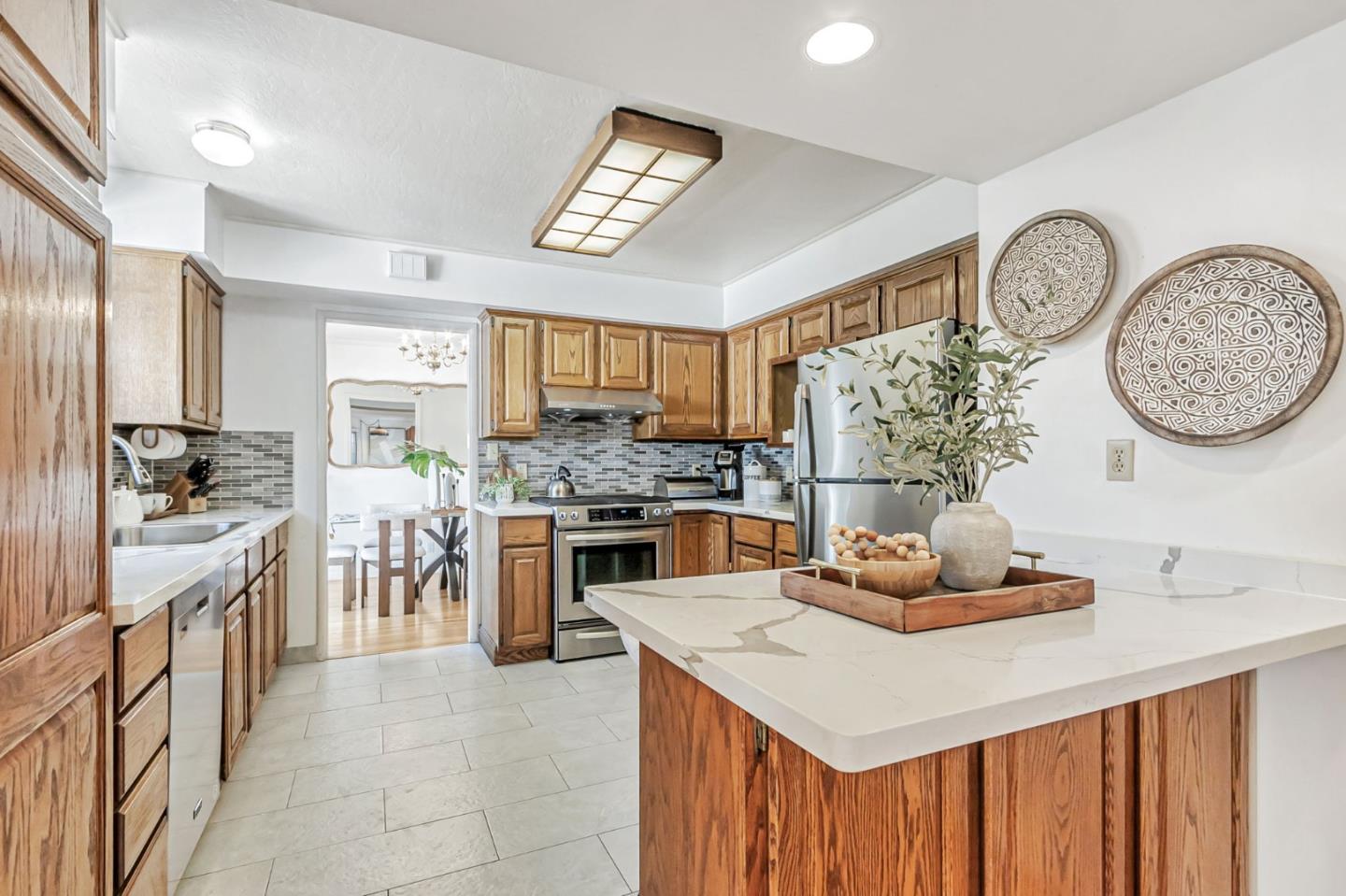 Detail Gallery Image 19 of 68 For 14555 Nelson Way, San Jose,  CA 95124 - 4 Beds | 3 Baths