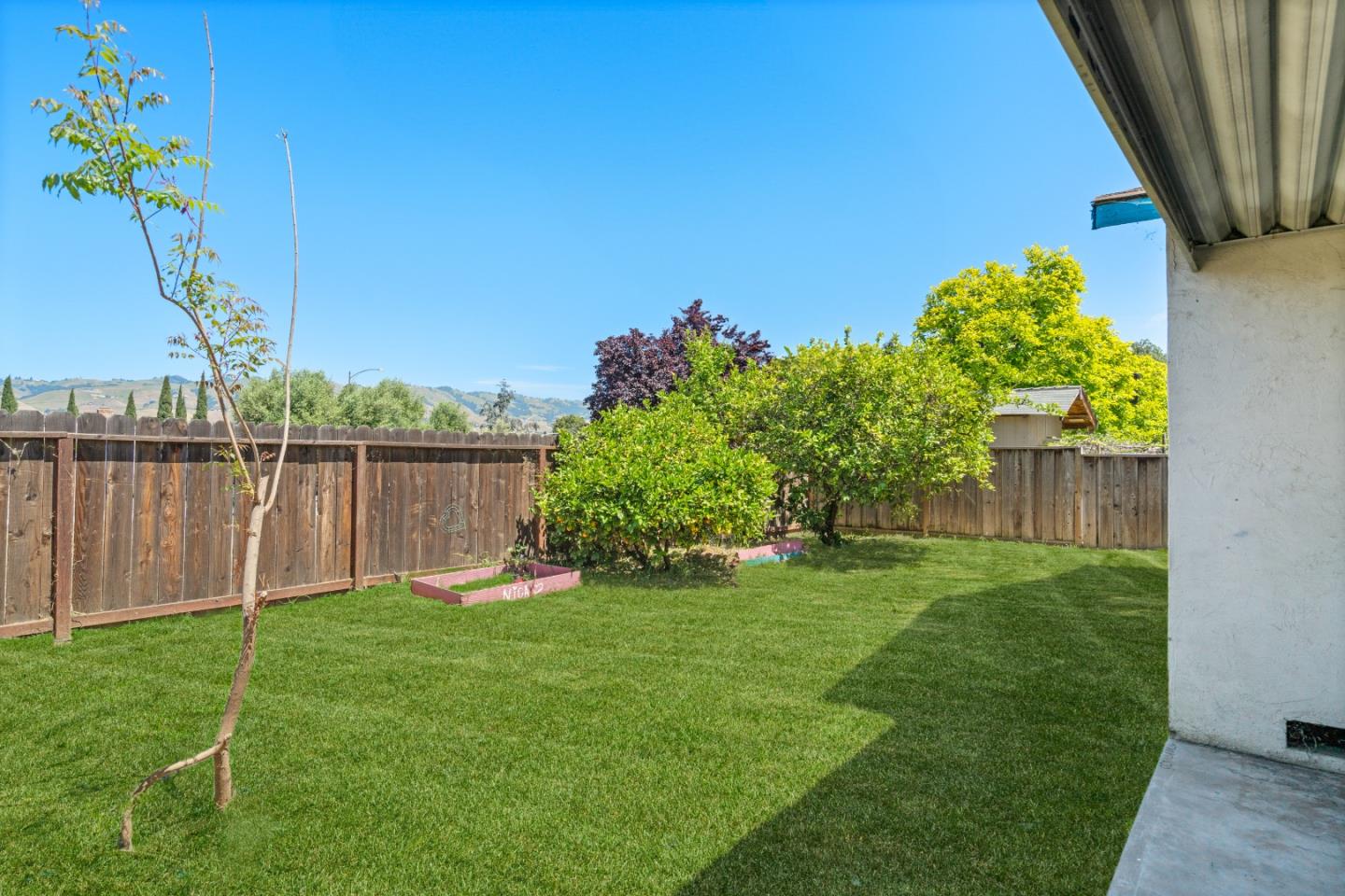 Detail Gallery Image 10 of 13 For 1750 Leeward Dr, San Jose,  CA 95122 - 5 Beds | 3 Baths