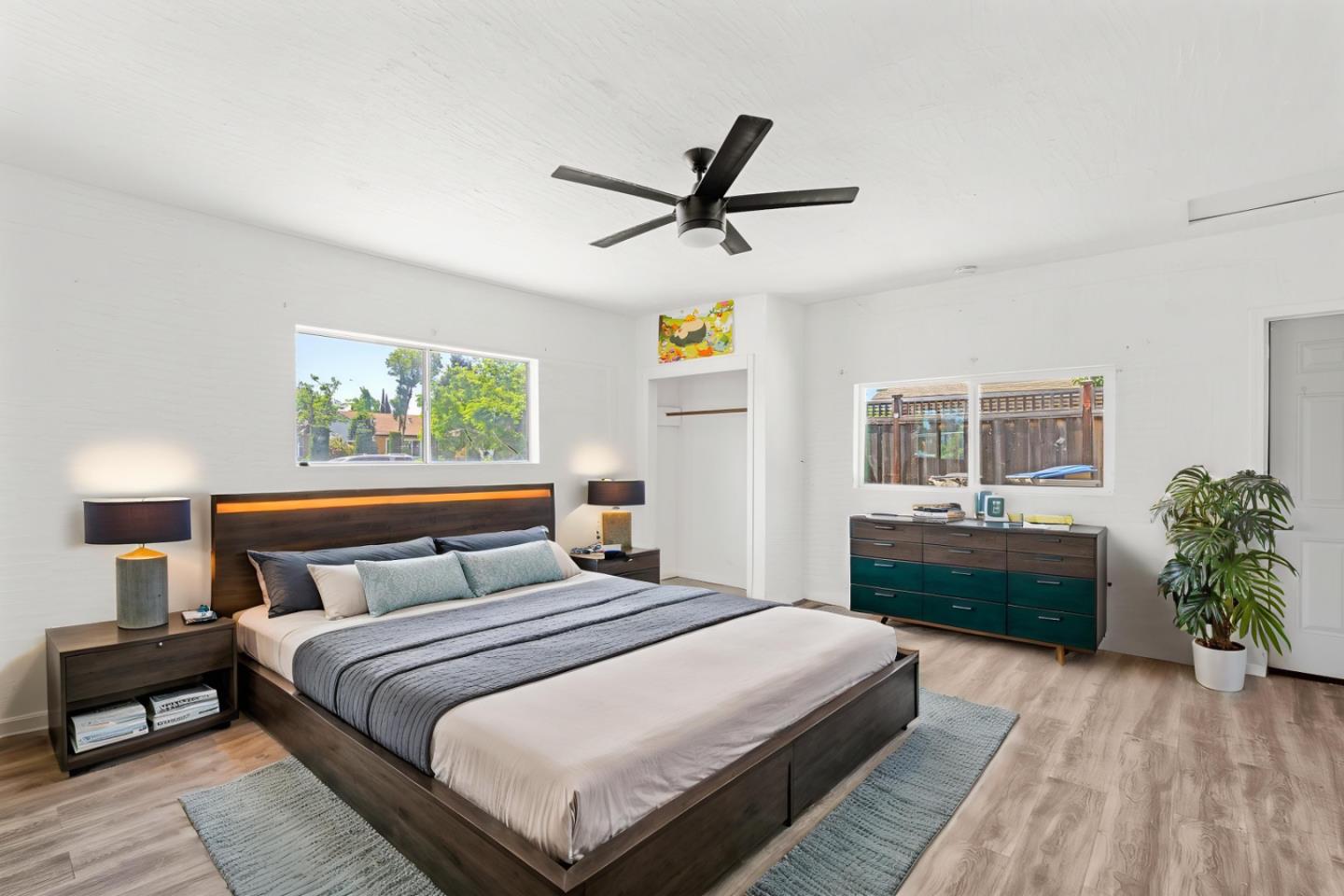Detail Gallery Image 4 of 13 For 1750 Leeward Dr, San Jose,  CA 95122 - 5 Beds | 3 Baths
