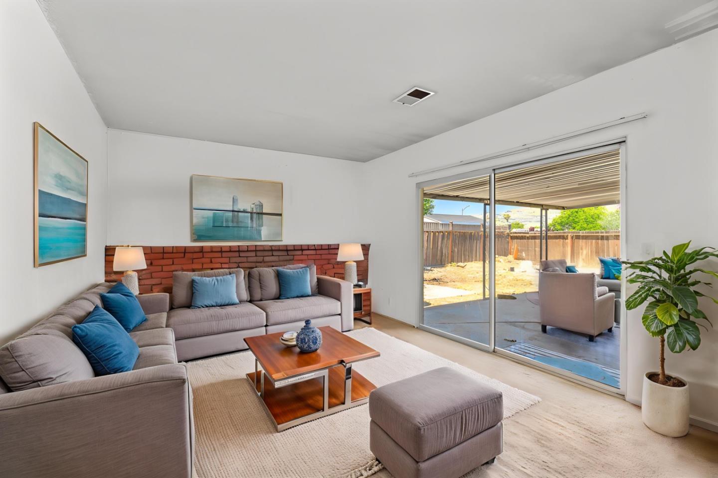 Detail Gallery Image 6 of 13 For 1750 Leeward Dr, San Jose,  CA 95122 - 5 Beds | 3 Baths