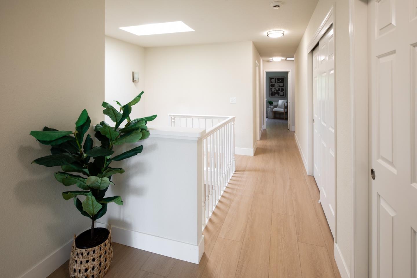 Detail Gallery Image 14 of 30 For 867 Norfolk Pine Ave, Sunnyvale,  CA 94087 - 5 Beds | 2/1 Baths