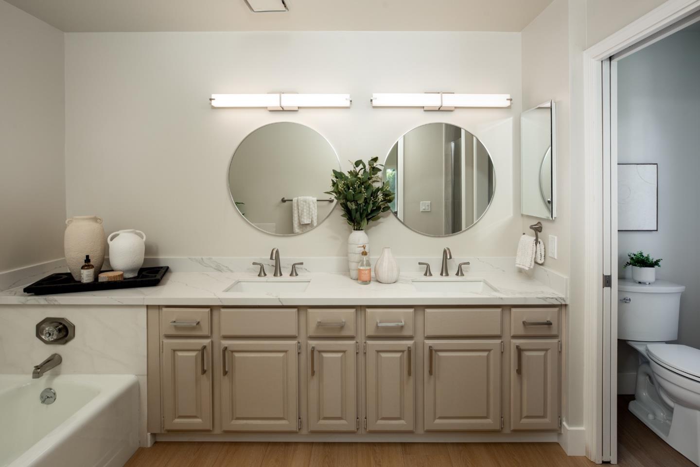 Detail Gallery Image 19 of 30 For 867 Norfolk Pine Ave, Sunnyvale,  CA 94087 - 5 Beds | 2/1 Baths