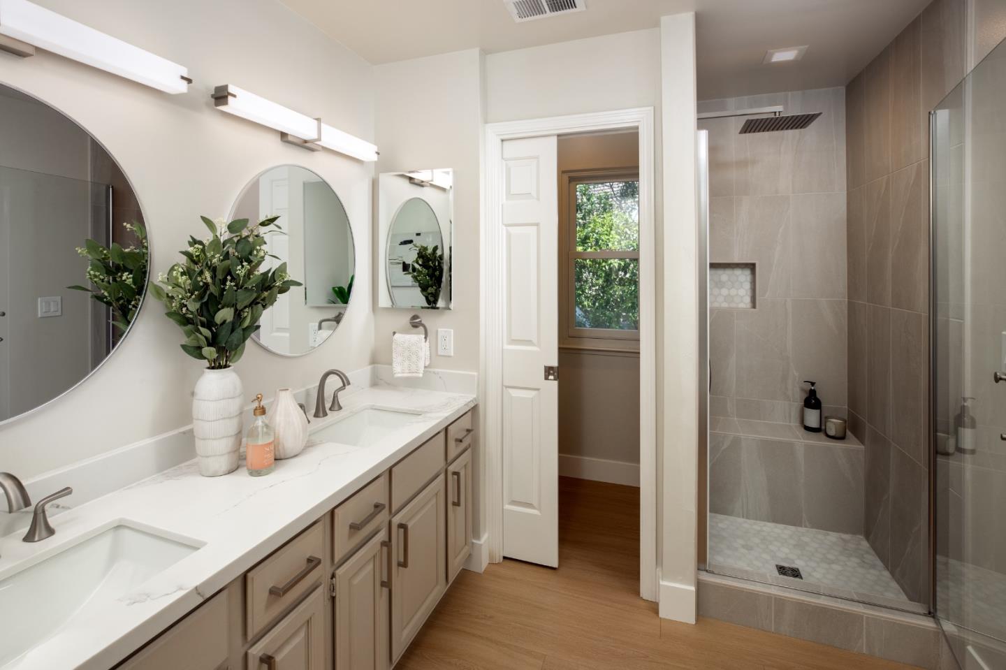 Detail Gallery Image 20 of 30 For 867 Norfolk Pine Ave, Sunnyvale,  CA 94087 - 5 Beds | 2/1 Baths
